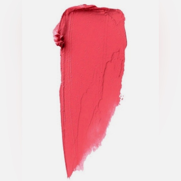 NYX Soft Matte Lip Cream in Vibrant Antwerp - Picture 2 of 5